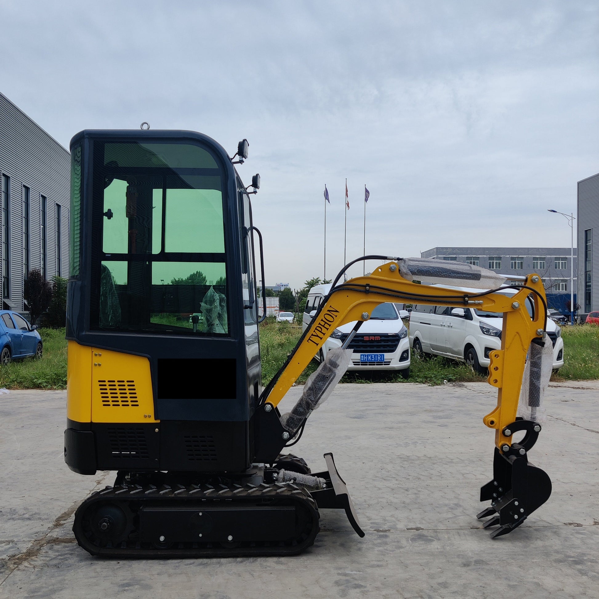 TYPHON Terror X Mini Excavator – 2,500lb Trench Digger with Cabin, 380mm Wide Bucket - New Excavator For Sale