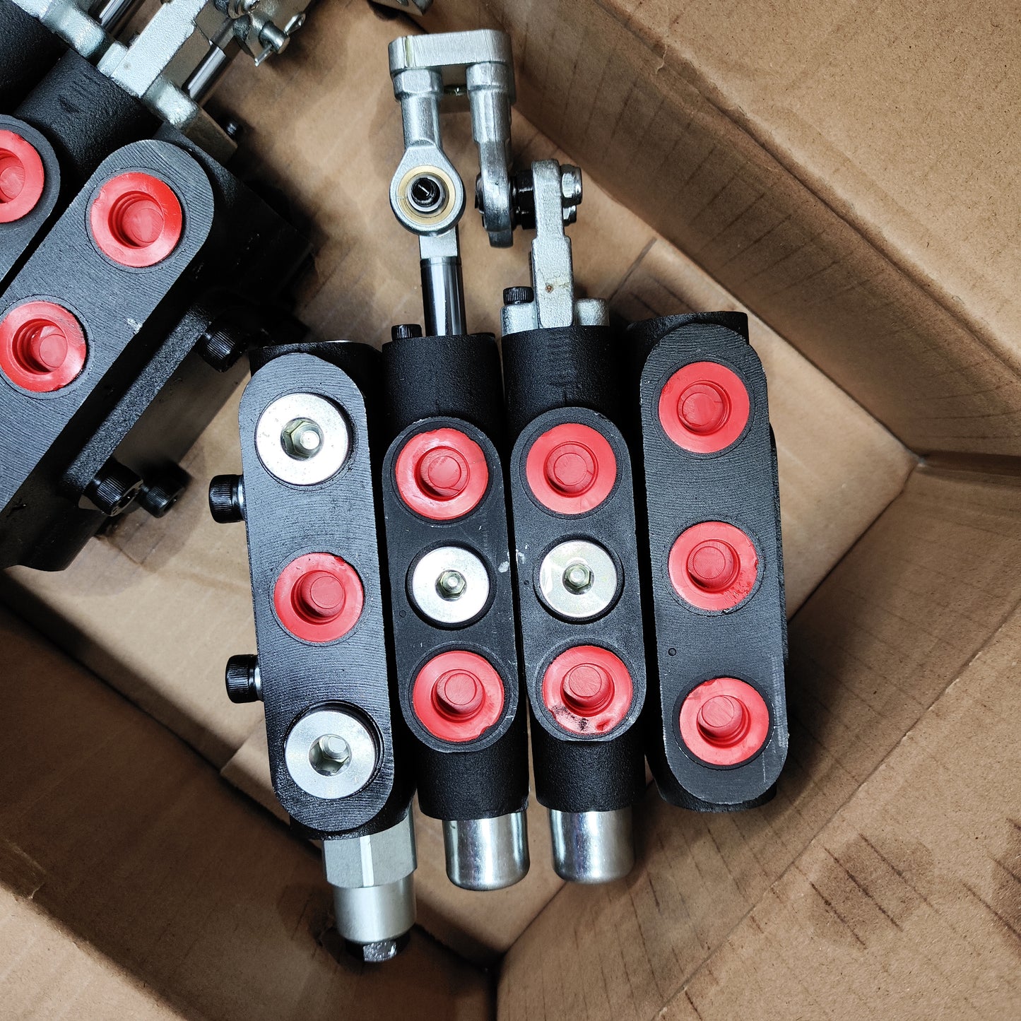 Hydraulic valve for TYPHON 1.5-Ton excavator