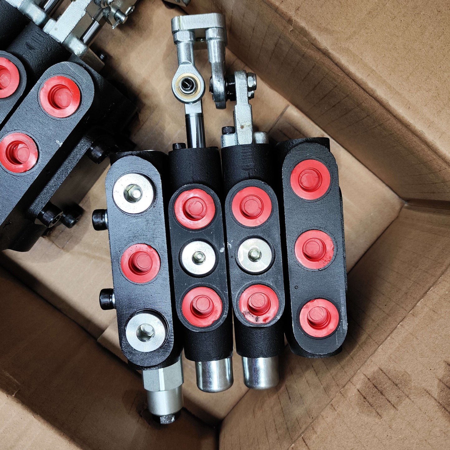 Hydraulic valve for TYPHON 1.5-Ton excavator