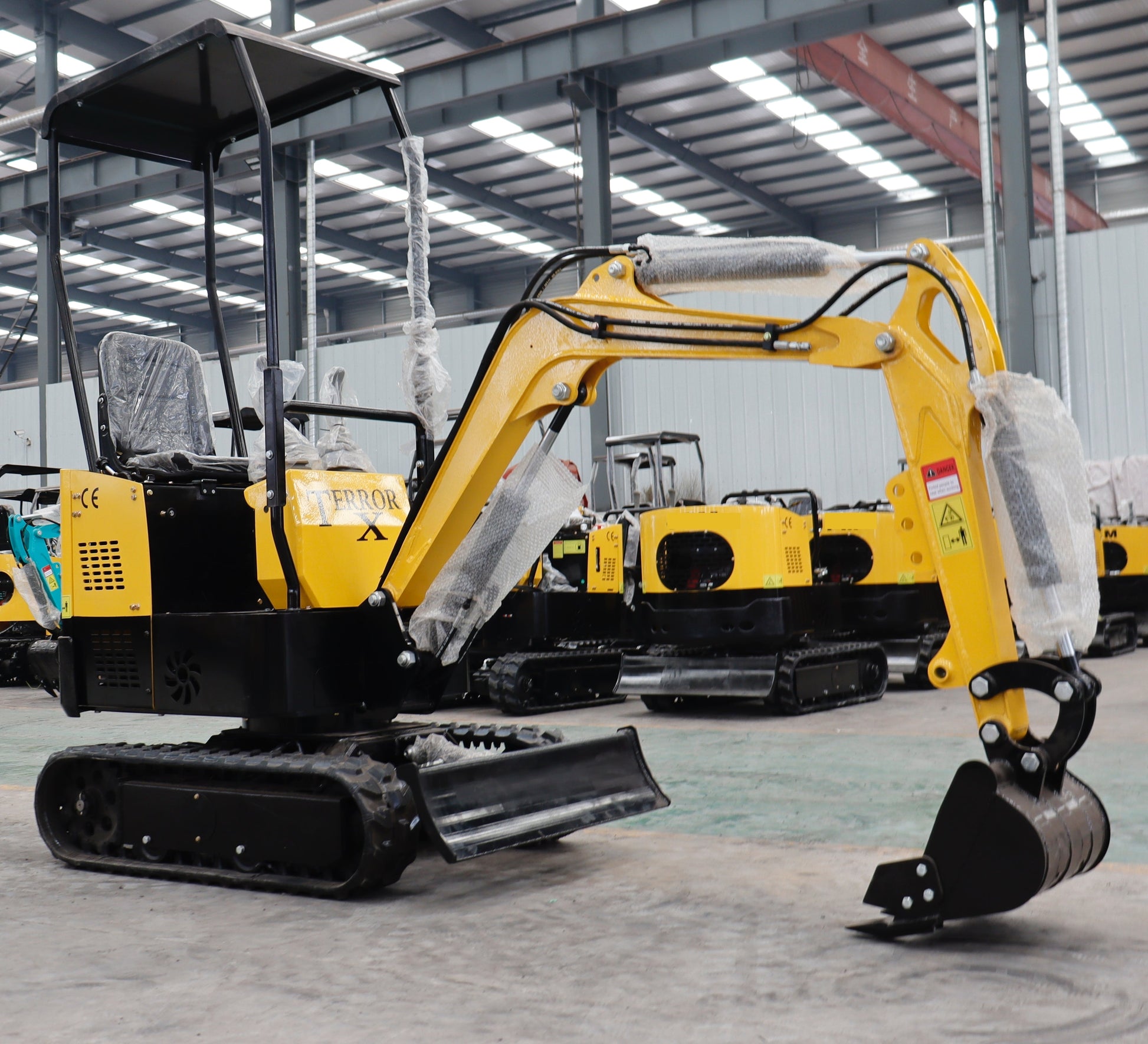 TYPHON TERROR X STORM Mini Excavator – 1 Ton Trench Digger with Canopy, 380mm Wide Bucket - New Excavator For Sale