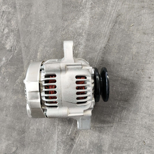 Kubota D902 Alternator 16678-64014 12V