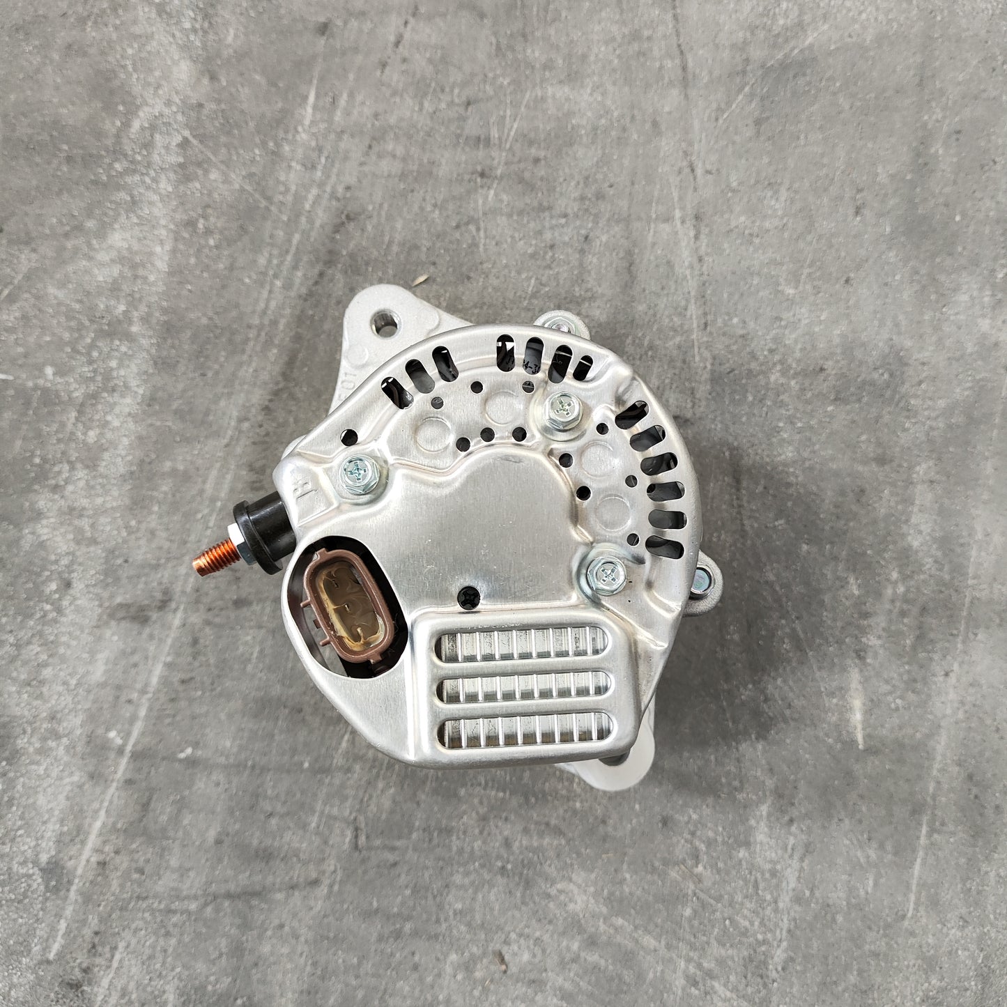 Kubota D902 Alternator 16678-64014 12V