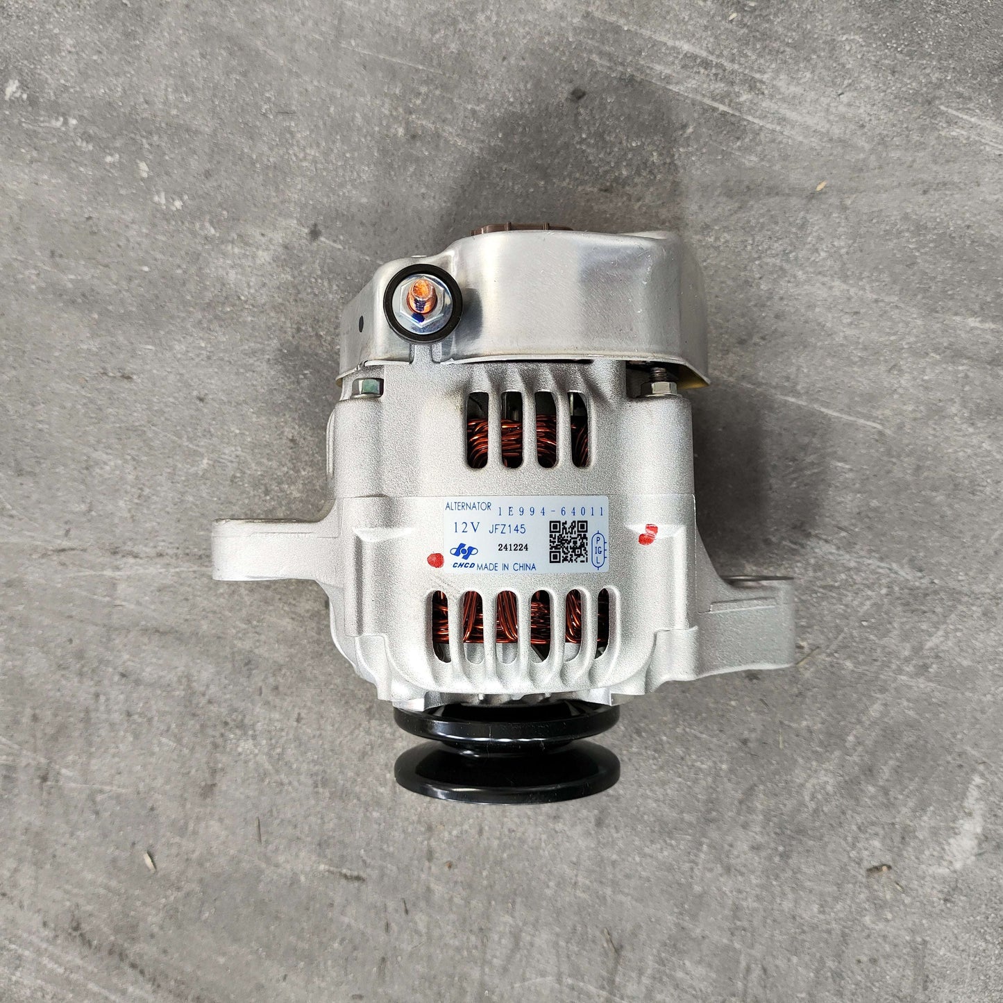 Kubota D902 Alternator 16678-64014 12V