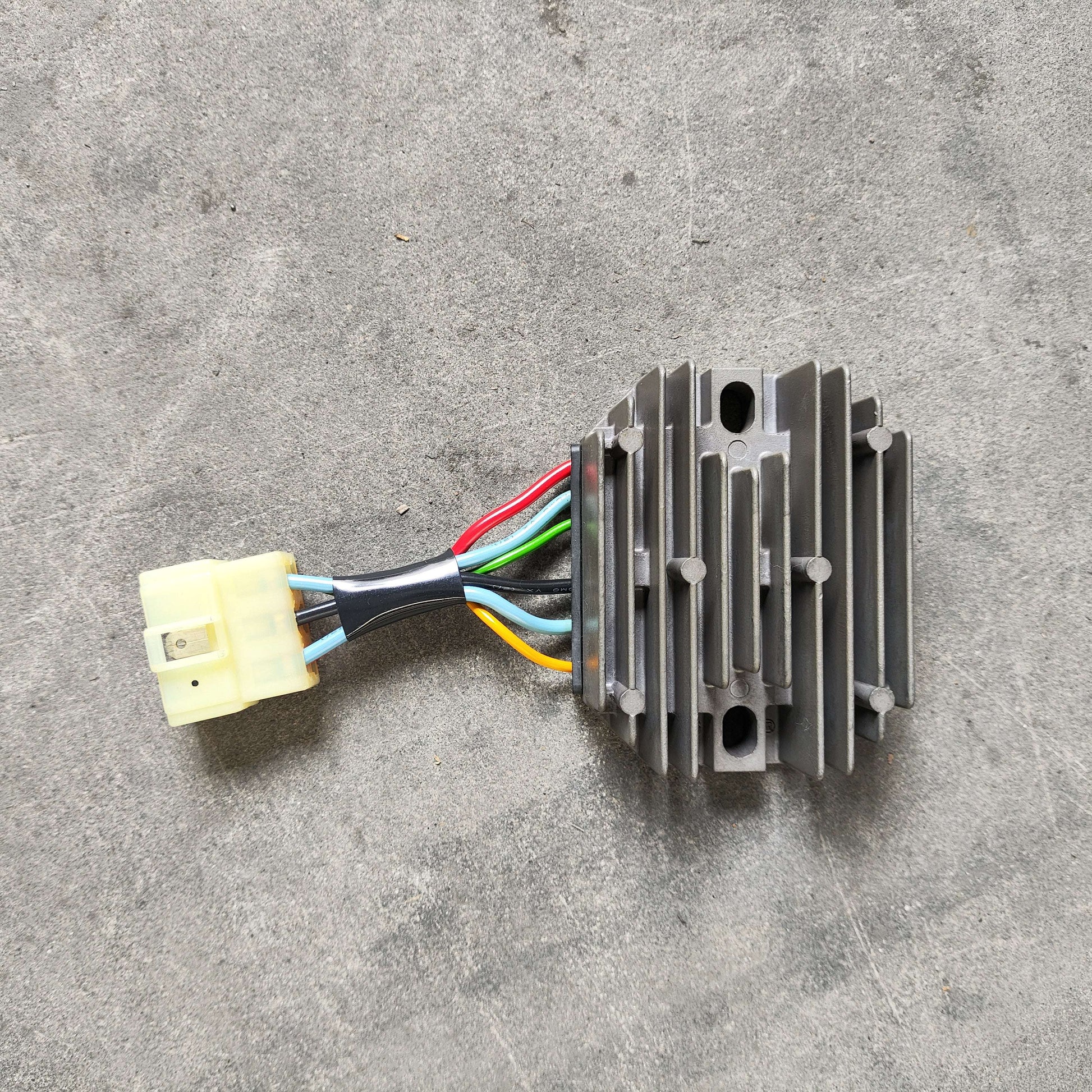 Kubota D722 Rectifier PN201-68564 Geunine