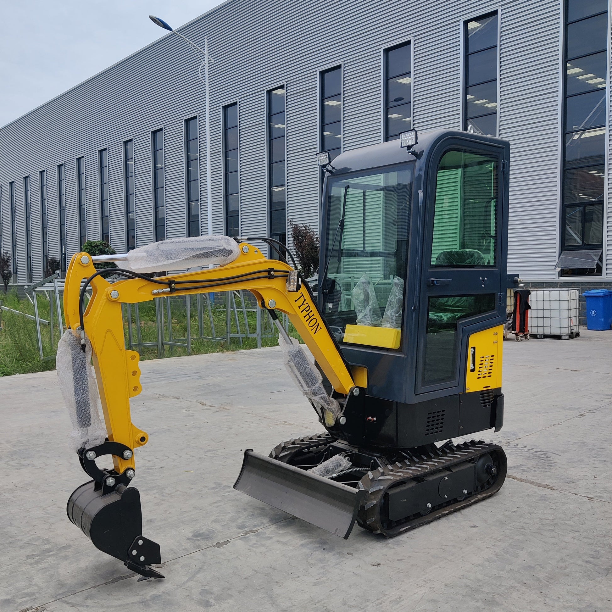 TYPHON Terror X Mini Excavator – 2,500lb Trench Digger with Cabin, 380mm Wide Bucket - New Excavator For Sale