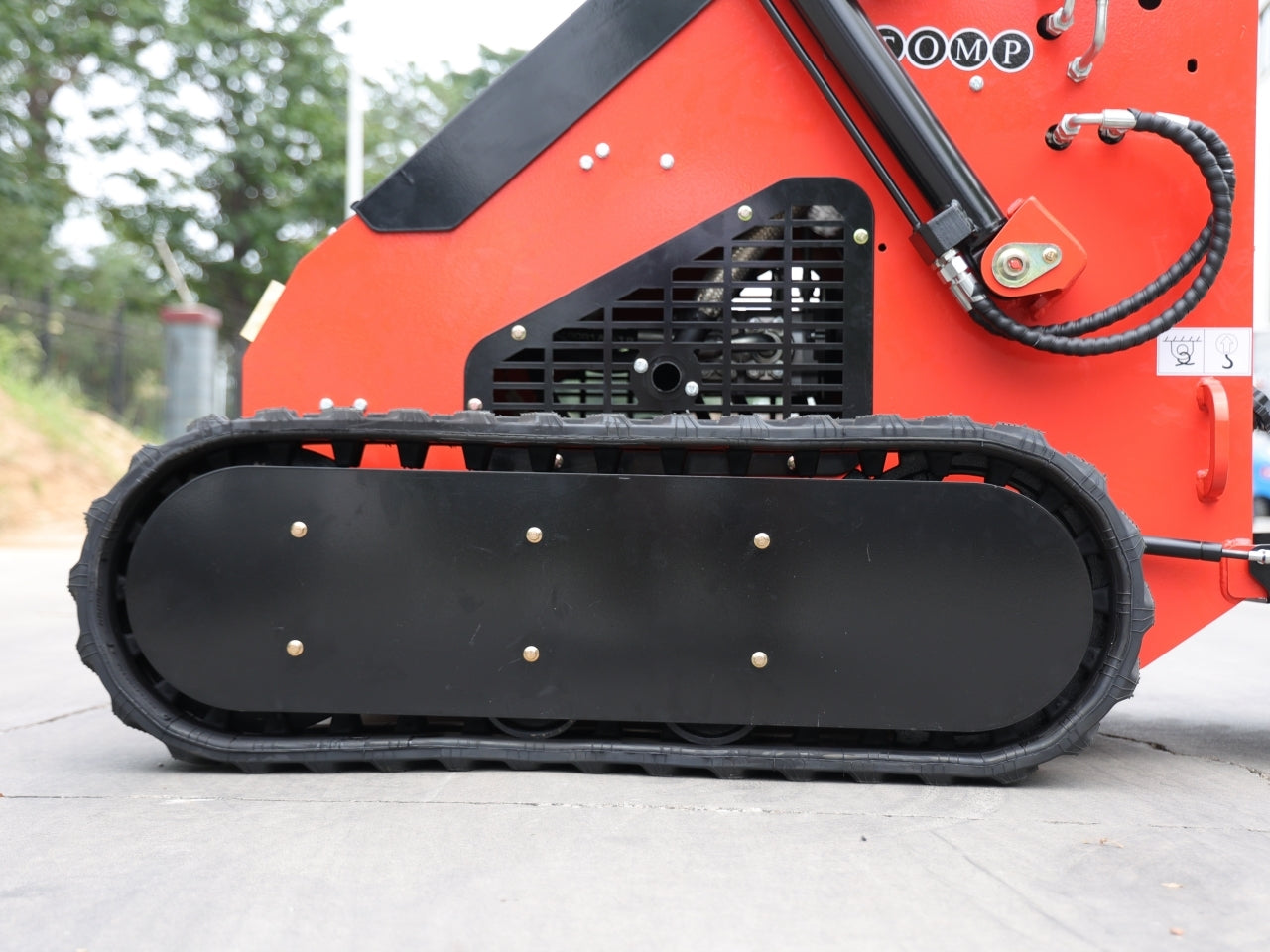 New TYPHON STOMP 1,800lbs Mini Skid Steer 21HP Honda Engine - New Excavator For Sale