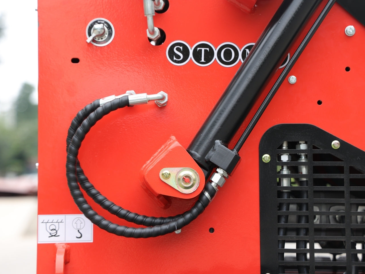 New TYPHON STOMP 1,800lbs Mini Skid Steer 21HP Honda Engine - New Excavator For Sale