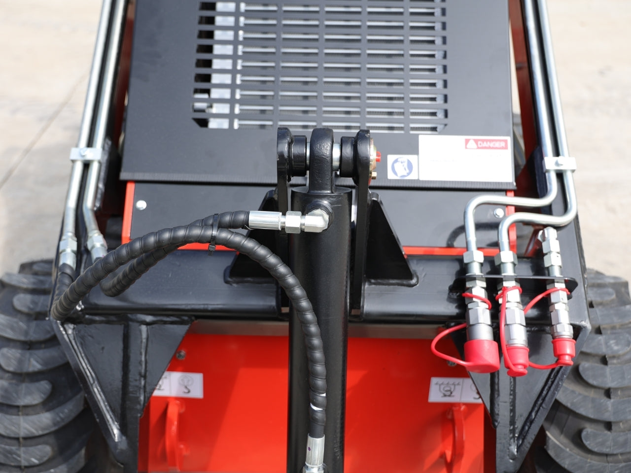 TYPHON STOMP 1,800lbs Mini Skid Steer 21 HP Wheel Honda GX630 - New Excavator For Sale