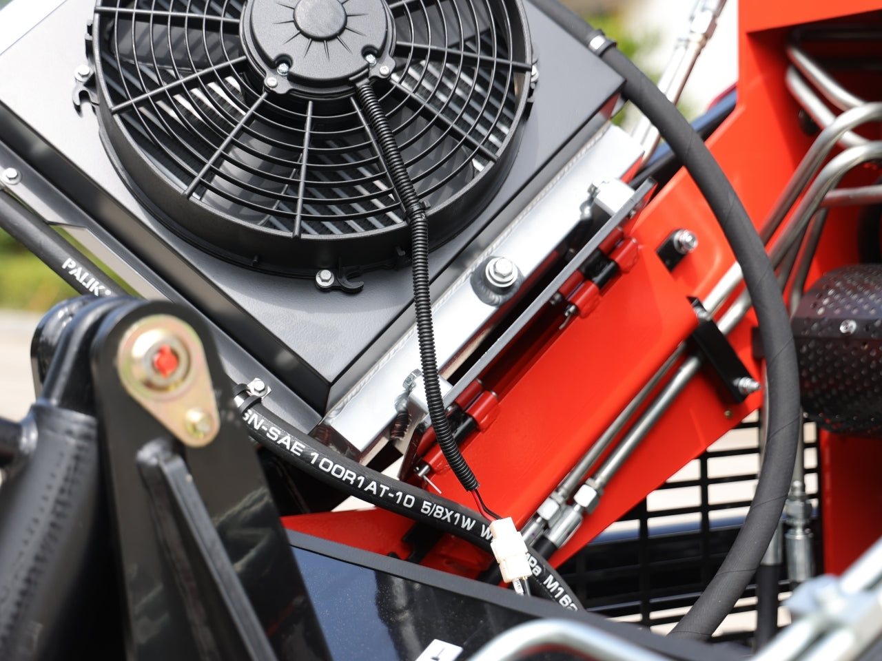 TYPHON STOMP 1,800lbs Mini Skid Steer 21 HP Wheel Honda GX630 - New Excavator For Sale