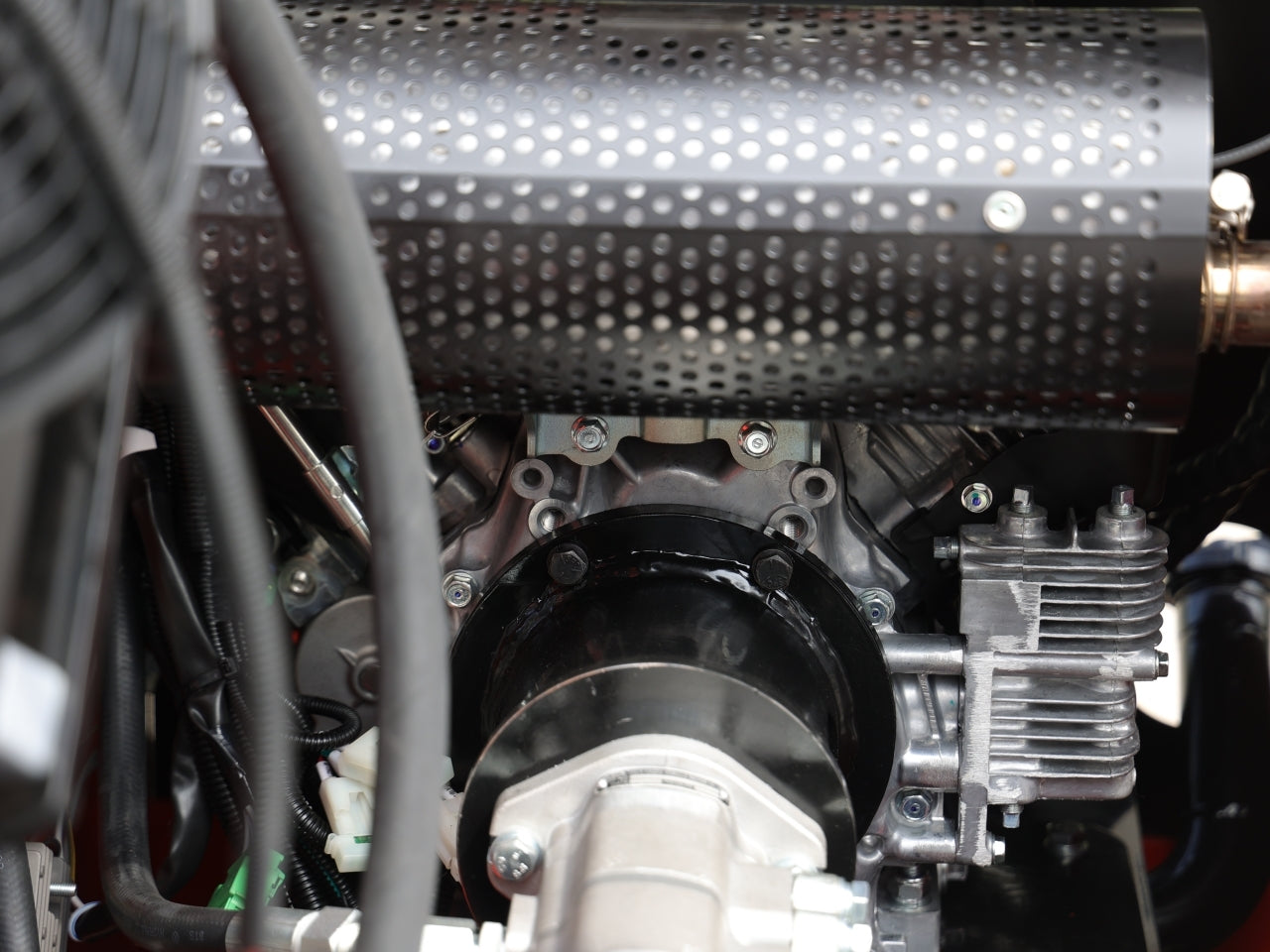 TYPHON STOMP 1,800lbs Mini Skid Steer 21 HP Wheel Honda GX630 - New Excavator For Sale