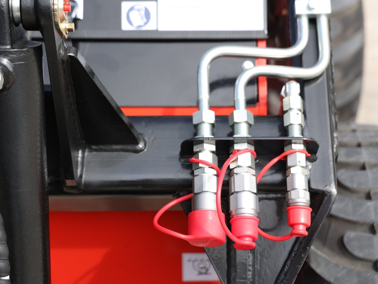 TYPHON STOMP 1,800lbs Mini Skid Steer 21 HP Wheel Honda GX630 - New Excavator For Sale