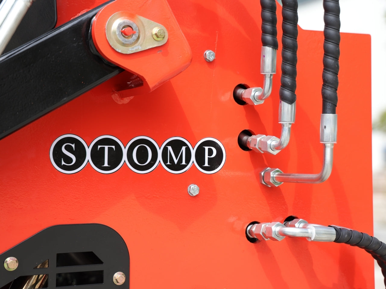 TYPHON STOMP 1,800lbs Mini Skid Steer 21 HP Wheel Honda GX630 - New Excavator For Sale