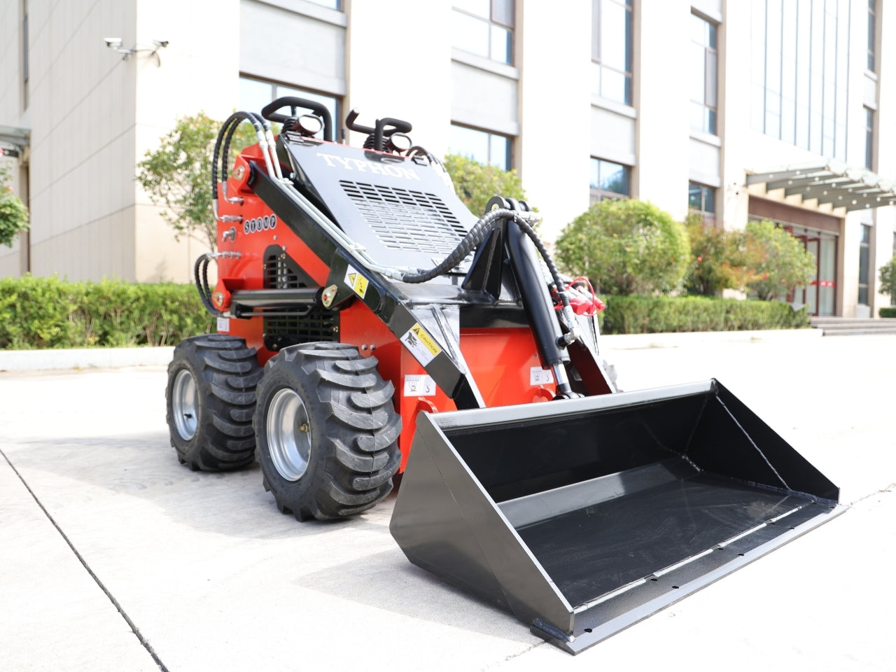 TYPHON STOMP 1,800lbs Mini Skid Steer 21 HP Wheel Honda GX630 - New Excavator For Sale