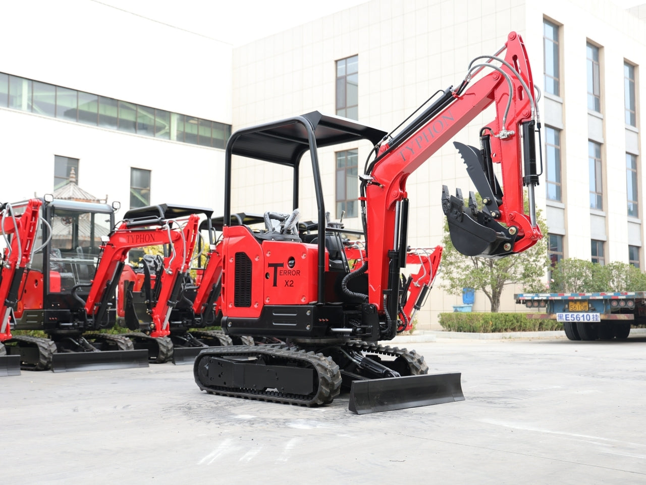 TYPHON TERROR X2 STORM Mini Excavator 2.5 Ton Diesel Perkins Engine - New Excavator For Sale