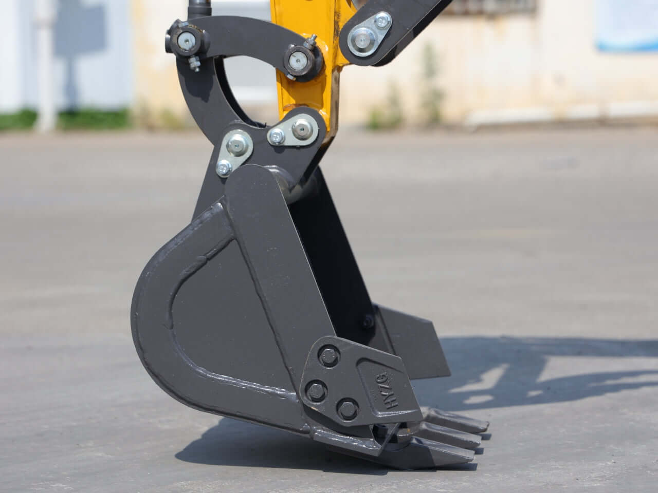 TYPHON TERROR XIX STORM Mini Excavator – 1.8 Ton Trench Digger