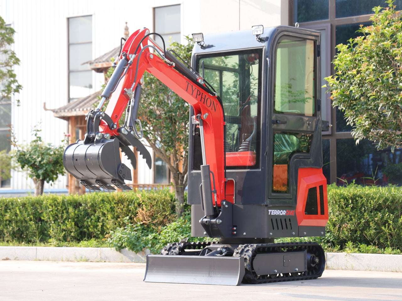 TYPHON TERROR ONE Mini Excavator – 1.1 Ton Trench Digger