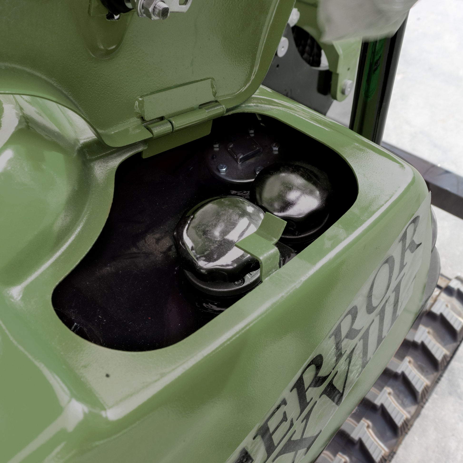 4,000 lb TYPHON TERROR XVIII Mini Excavator