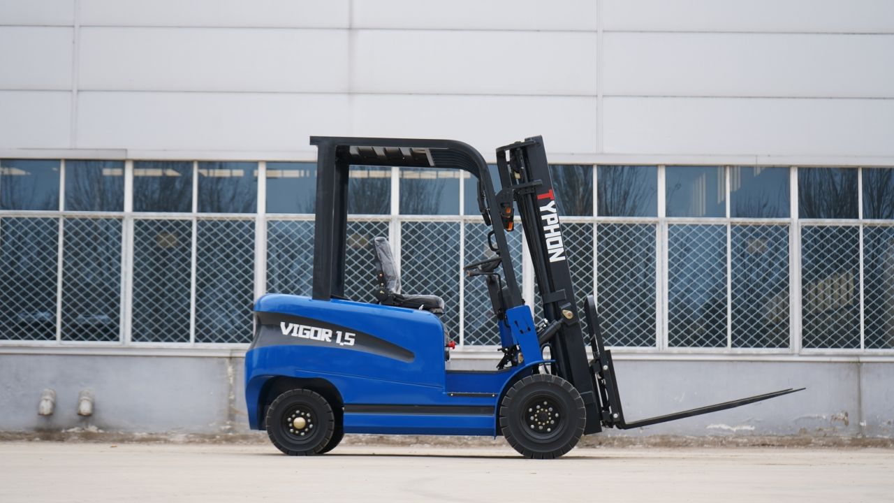 TYPHON VIGOR 1.5 Blue Electric Forklift 1.5 Ton Lifter