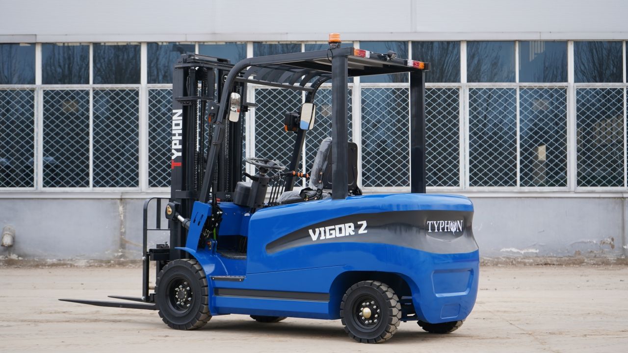 TYPHON VIGOR 2 Blue Electric Forklift 2 Ton Lifter