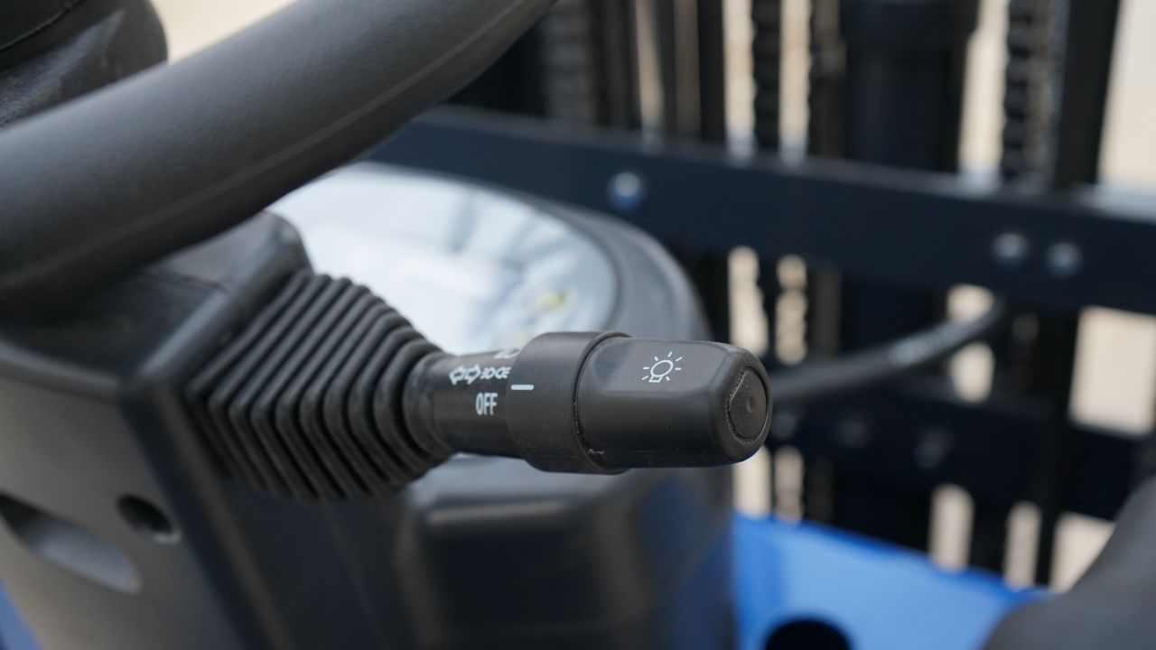 TYPHON VIGOR 2.5 Blue Electric Forklift 2.5 Ton