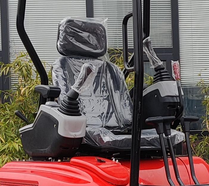 4,000 lb TYPHON TERROR XX Mini Excavator
