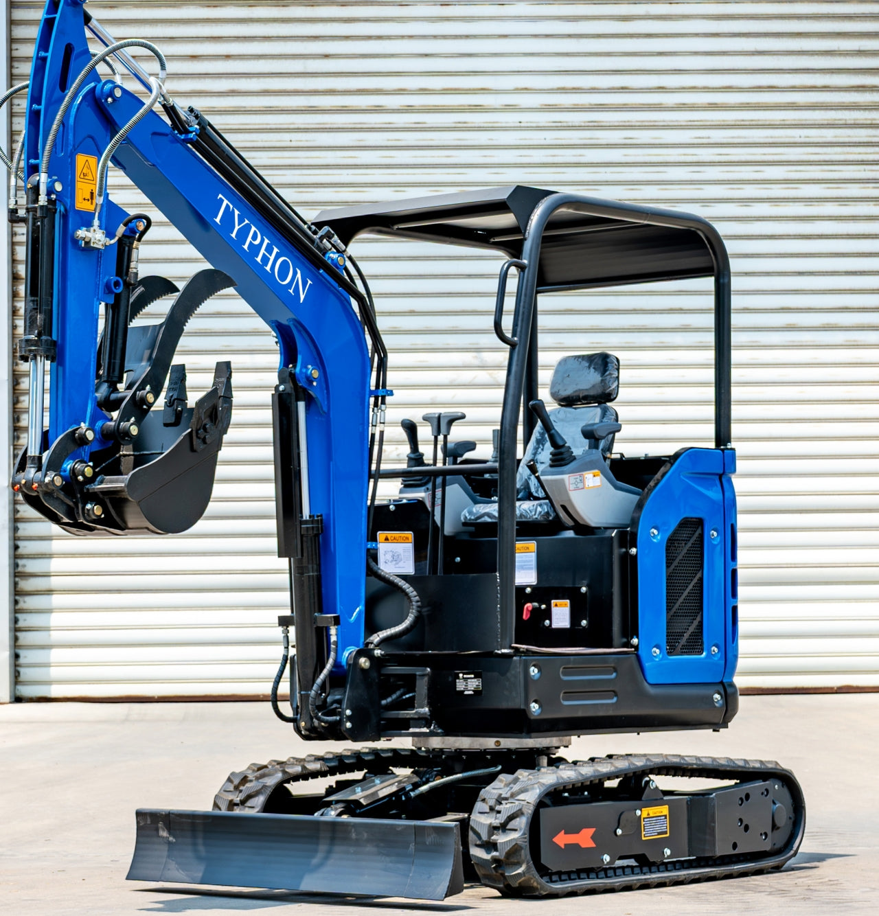 TYPHON TERROR X2 STORM Mini Excavator 2.5 Ton Diesel Kubota V1505 Engine USA