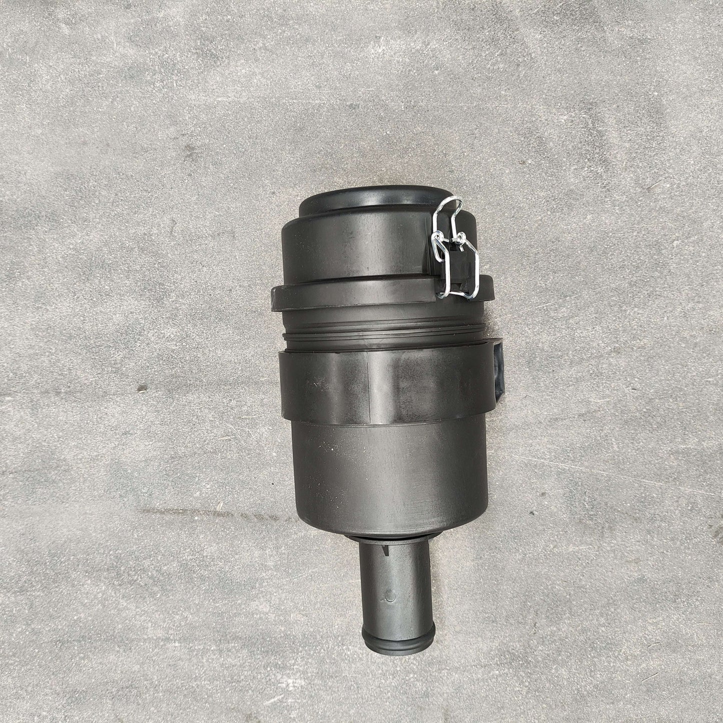 Kubota Air Filter Assembly (with Bracket)