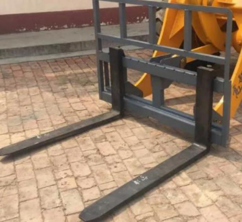 Pallet Fork: Attachment for TYPHON Mini Excavators