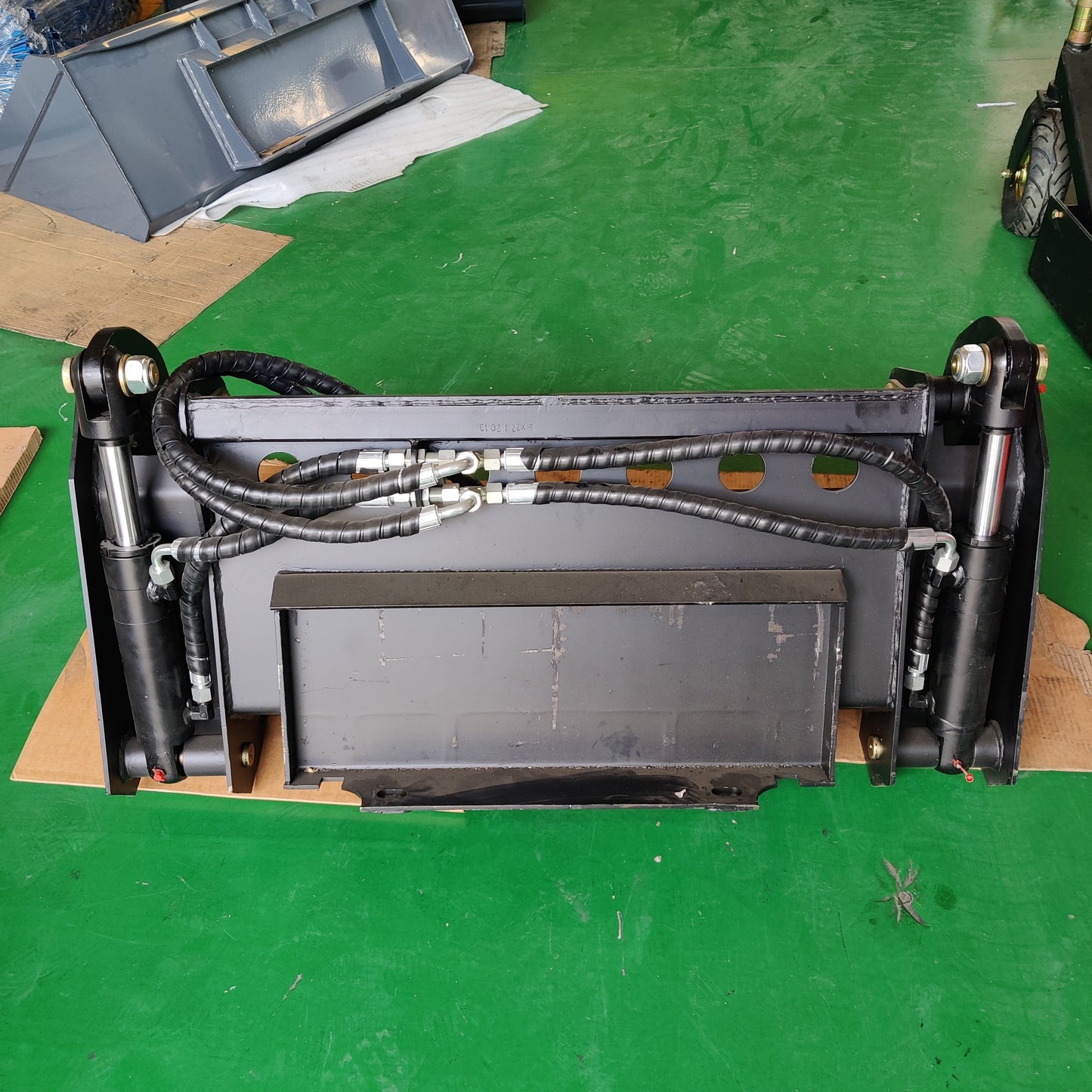 Skid Steer Loader 4 in one Bucket Attachment - New Excavator For Sale