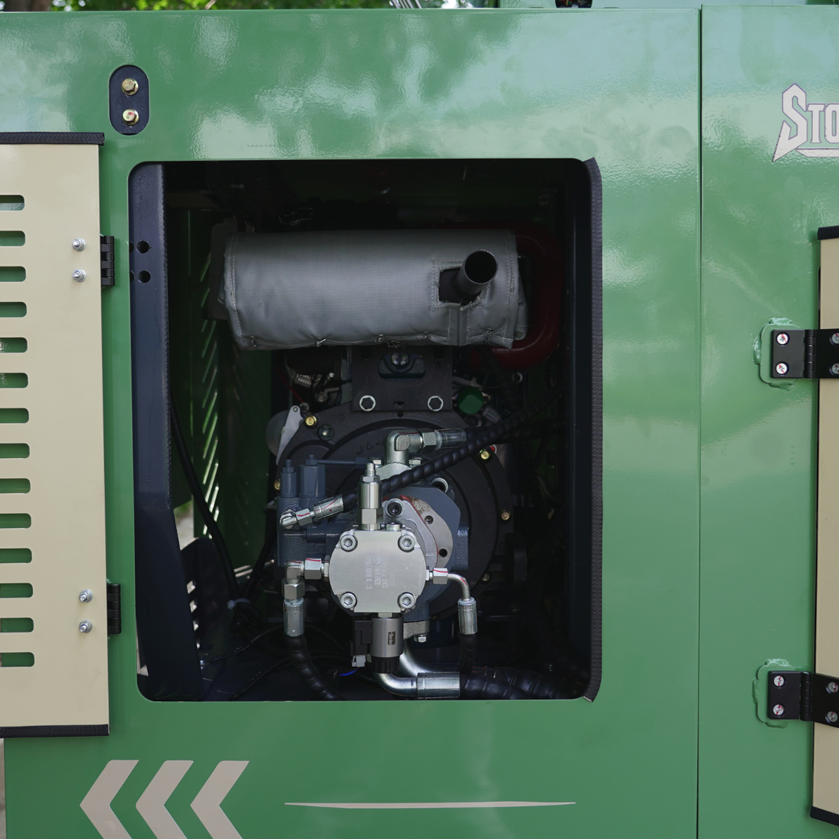 TYPHON STONEKRUSHER K3 Compact Tracked Jaw Crusher – 24.8HP Kubota Diesel  KONSTRUCTZ Series