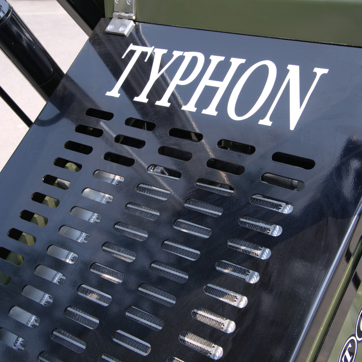 TYPHON STOMP 501 PRO Mini Skid Steer Loader – 23 HP V-Twin, Triangle Rubber Tracks (EPA Certified)
