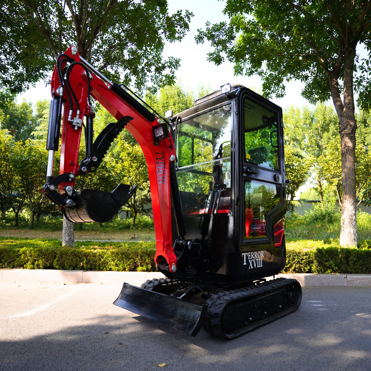 TYPHON TERROR XVIII Prestige 2 Ton Mini Excavator, KUBOTA Diesel Engine