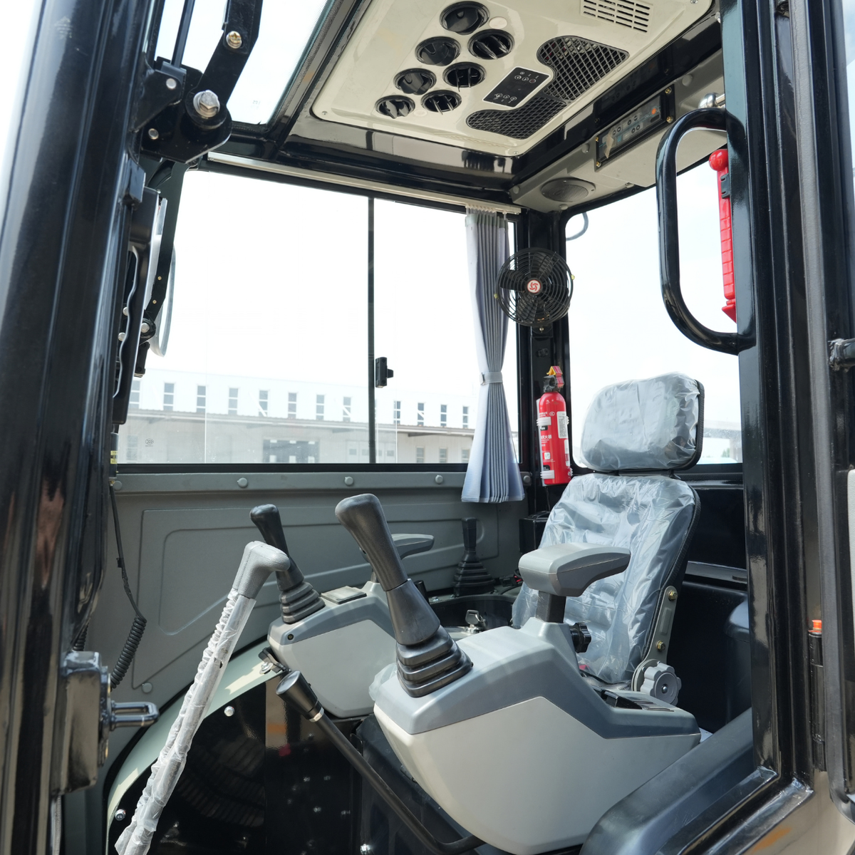TYPHON TERROR III PROPACT Series Mini Excavator 6,000 lb Kubota D1105, Zero Tail Swing, AC/Heater