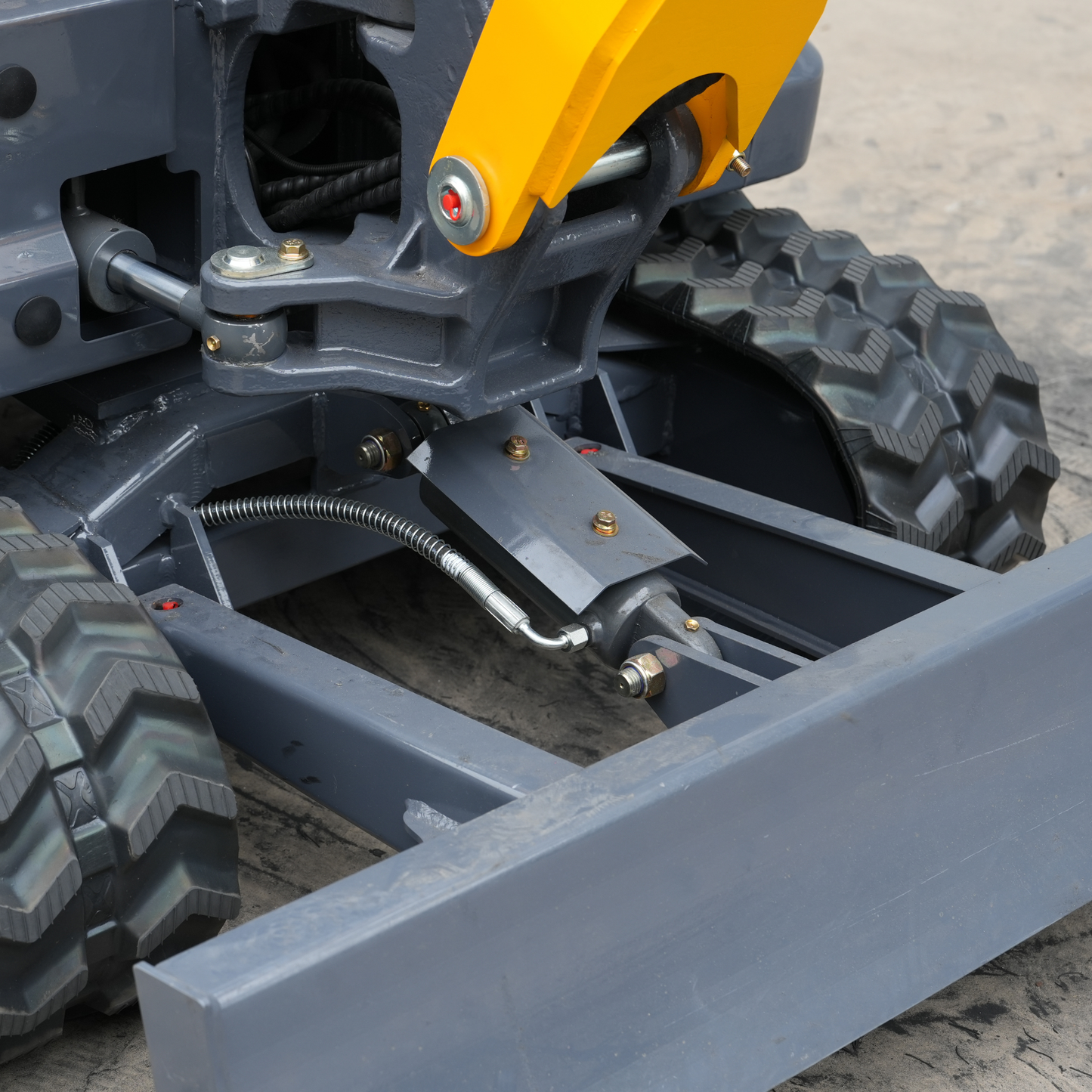 TYPHON TERROR XVII PRO Prestige Edition 4000 lb Mini Excavator Kubota D902 Diesel Engine Boom Swing Retractable Tracks  AC & Heater Hydraulic Thumb