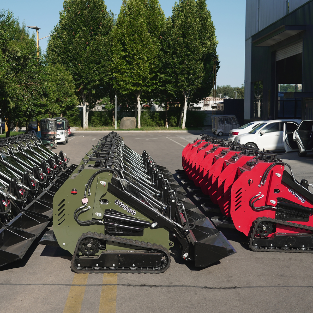 TYPHON STOMP 501 PRO Mini Skid Steer Loader – 23 HP V-Twin, Triangle Rubber Tracks (EPA Certified)