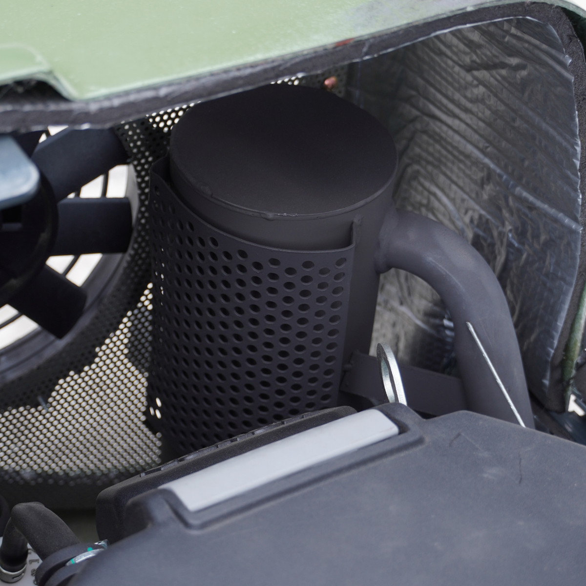 TYPHON MZVT Mini Wheel Loader 22 HP Honda GX690 772 LB Lift Hydraulic Bucket