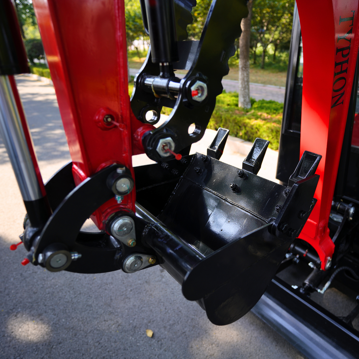TYPHON TERROR XVIII Prestige 2 Ton Mini Excavator, KUBOTA Diesel Engine