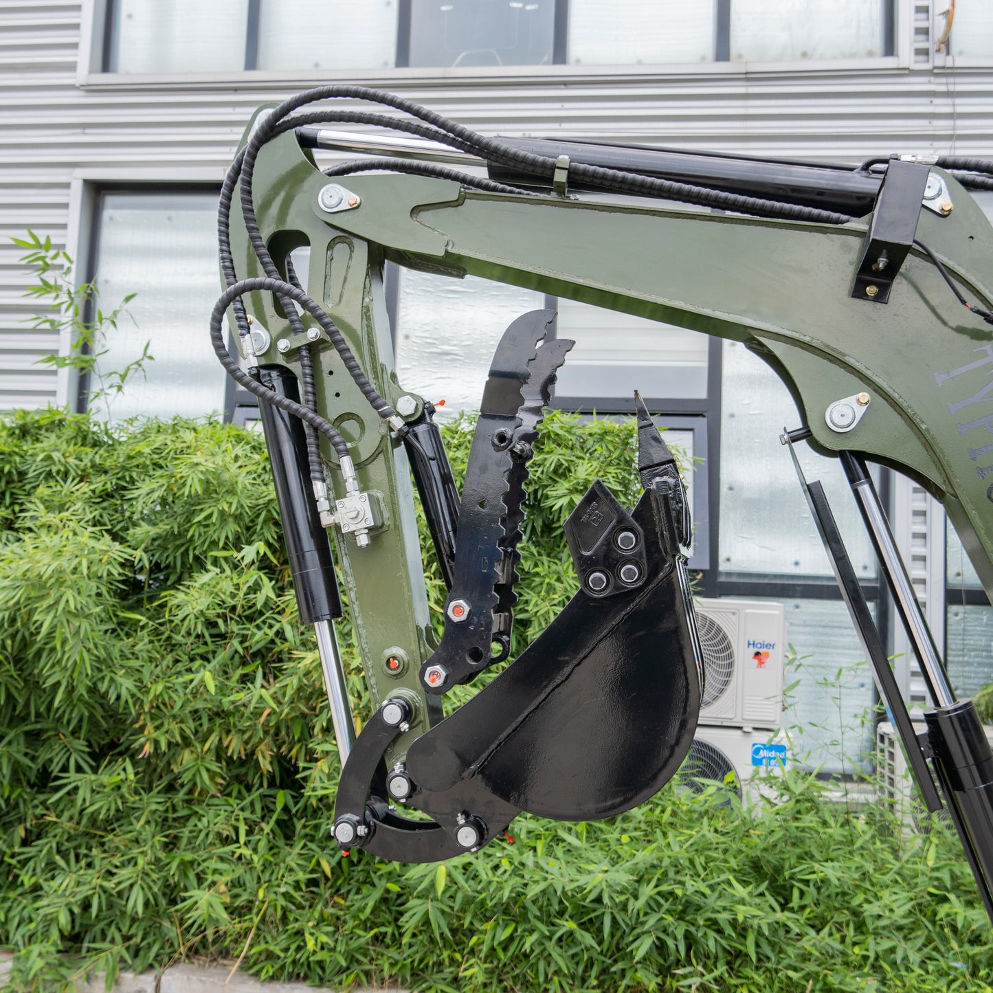 TYPHON TERROR XXV Prestige Mini Excavator 2.7Ton, Kubota D1105 25.1 HP, Comfortable Cabin with AC & Heater, Retractable Track, Boom Swing