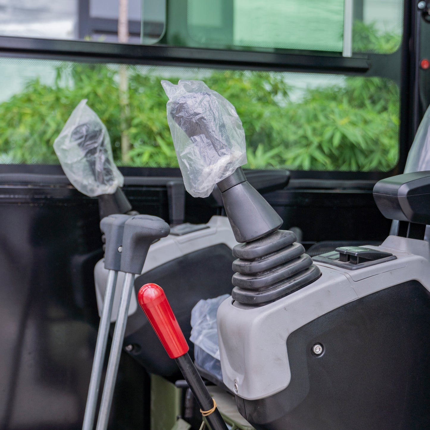 TYPHON TERROR XXV Prestige Mini Excavator 2.7Ton, Kubota D1105 25.1 HP, Comfortable Cabin with AC & Heater, Retractable Track, Boom Swing