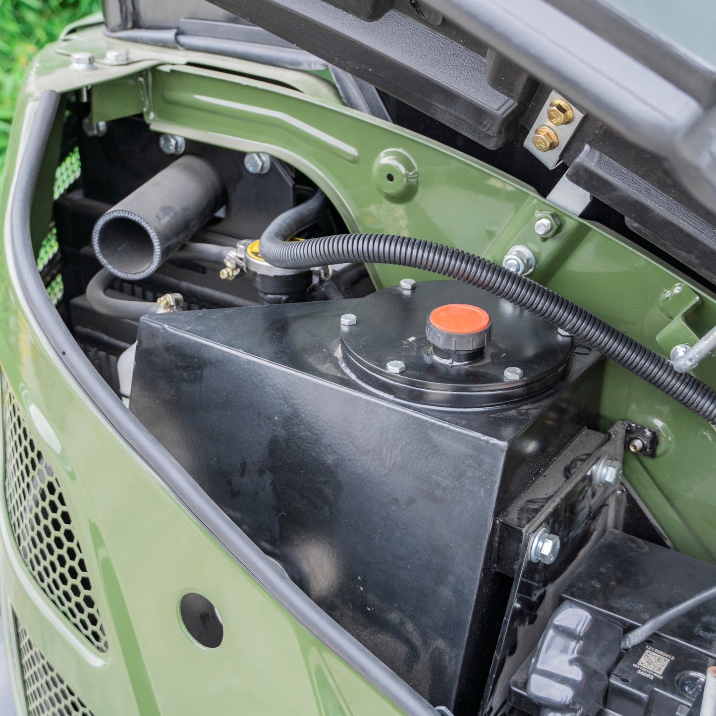 TYPHON TERROR XXV Prestige Mini Excavator 2.7Ton, Kubota D1105 25.1 HP, Comfortable Cabin with AC & Heater, Retractable Track, Boom Swing