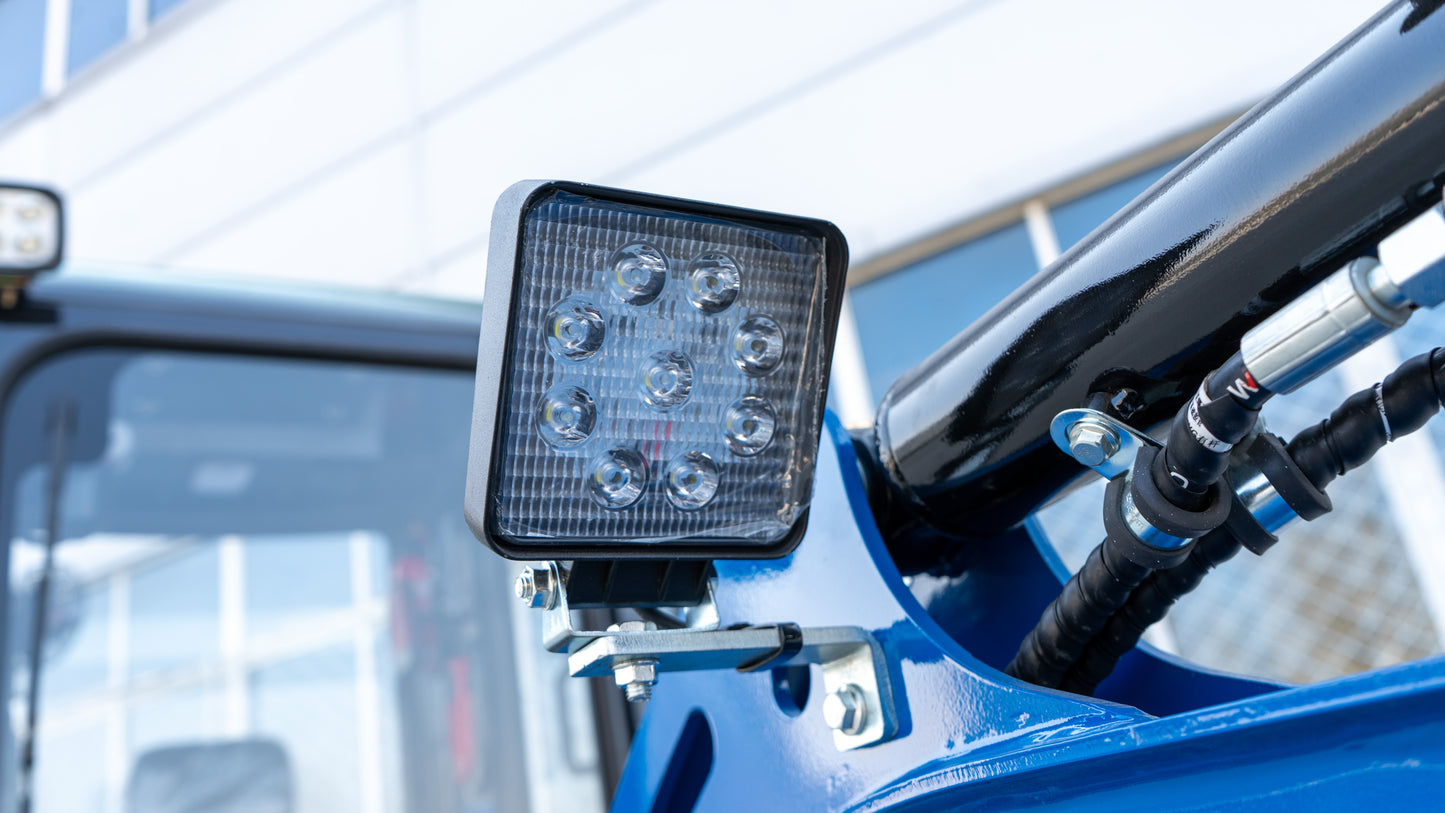 TYPHON TERROR XIX Prestige, 20.4 HP Kubota D902 4200lbs Mini Excavator with Boom Swing, Retractable Tracks, and Heater Cabin