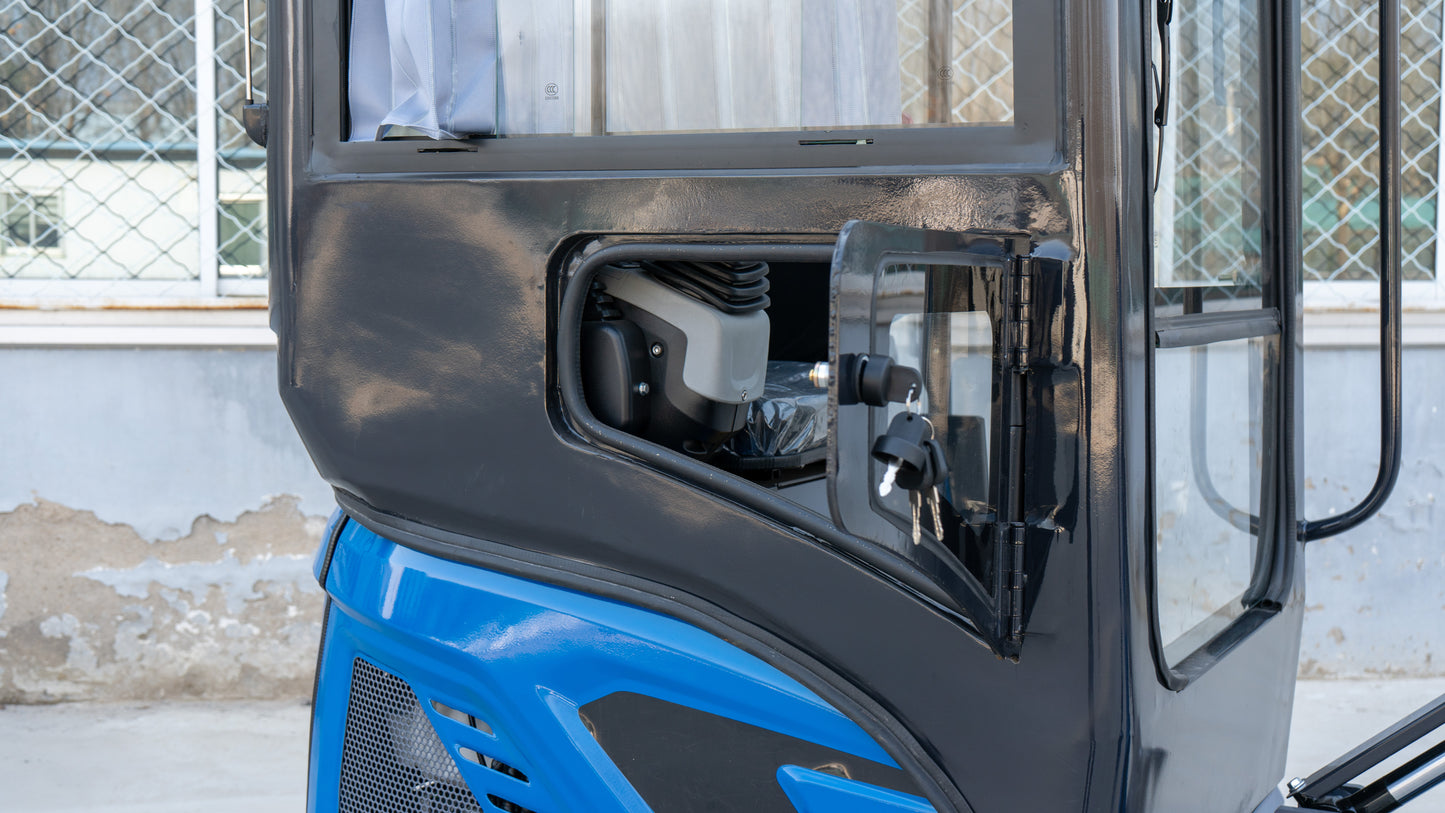 TYPHON TERROR XIX Prestige, 20.4 HP Kubota D902 4200lbs Mini Excavator with Boom Swing, Retractable Tracks, and Heater Cabin