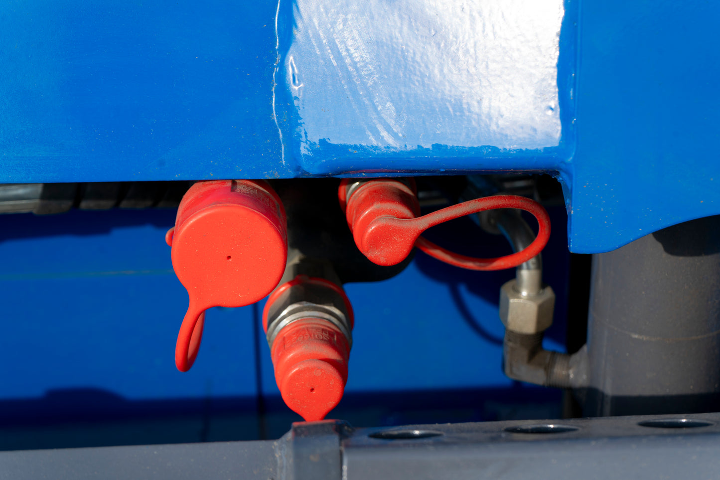 TYPHON STOMP 509 Mini Skid Steer 1.4ton with Kubota D1105  25hp  water cooled 4-Cycle Diesel engine