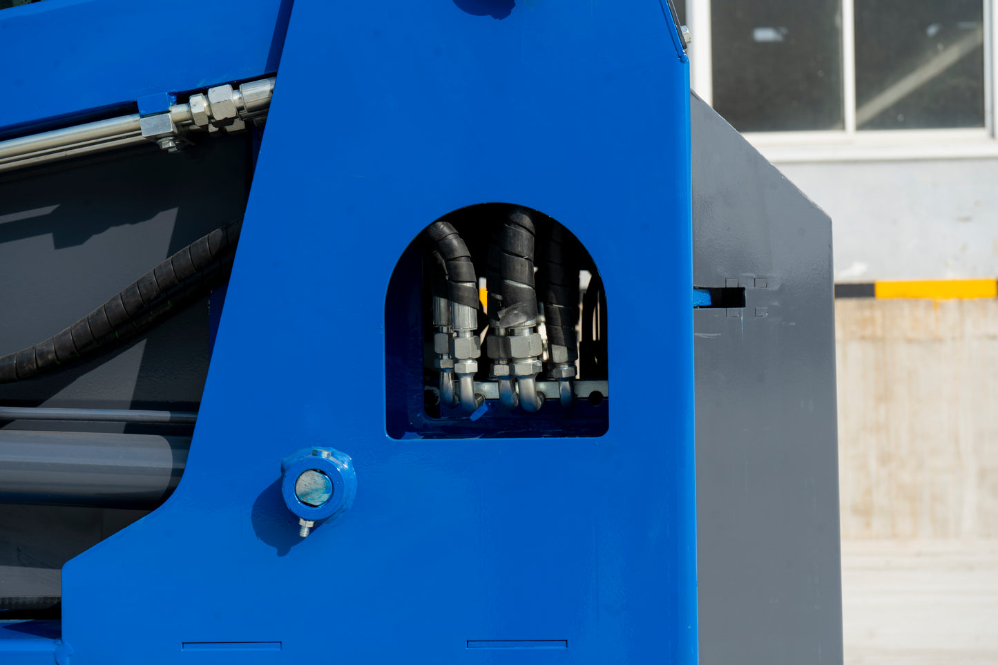 TYPHON STOMP 509 Mini Skid Steer 1.4ton with Kubota D1105  25hp  water cooled 4-Cycle Diesel engine