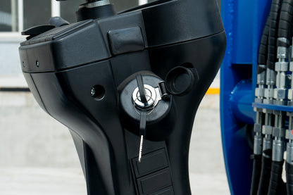 TYPHON SKOOP Wheel Loader with Kubota D1105 diesel engine 25 hp 1 ton Load USA